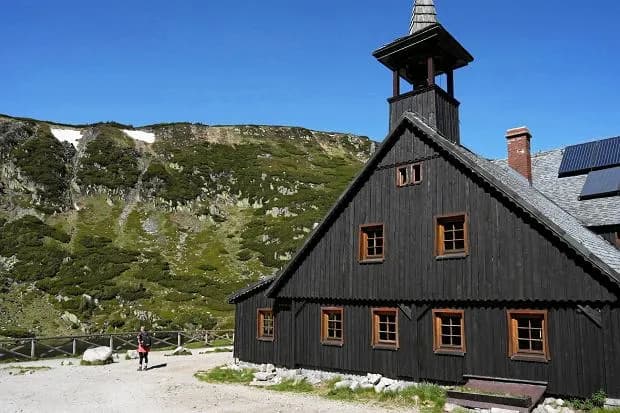 Czy schronisko może odmówić noclegu? Sprawdź swoje prawa i zasady