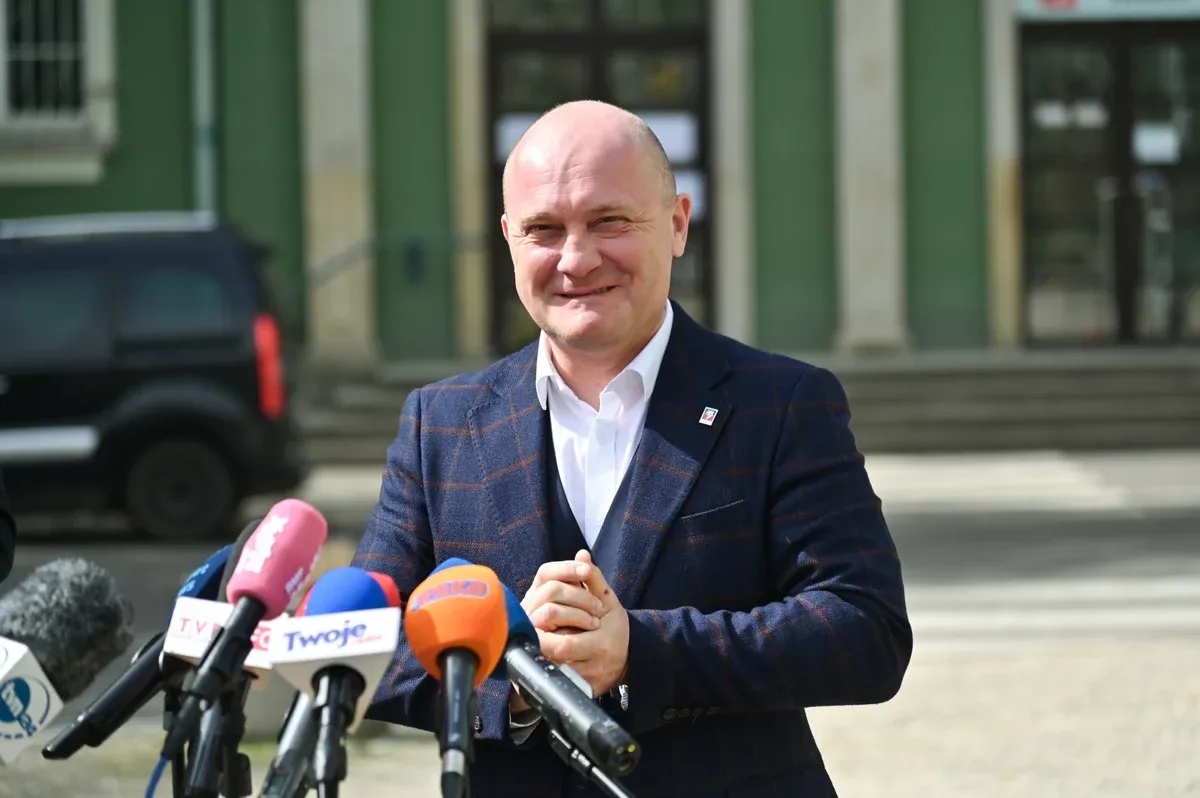 Kto jest prezydentem Szczecina? Poznaj tajemnice jego kadencji
