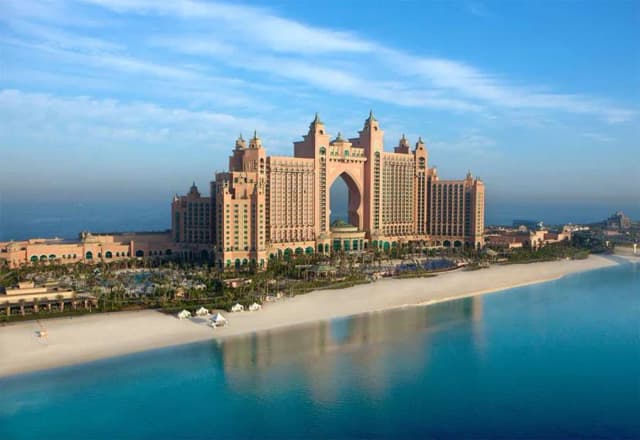 Ile kosztuje hotel w Dubaju? Ceny, które zaskoczą każdego podróżnika