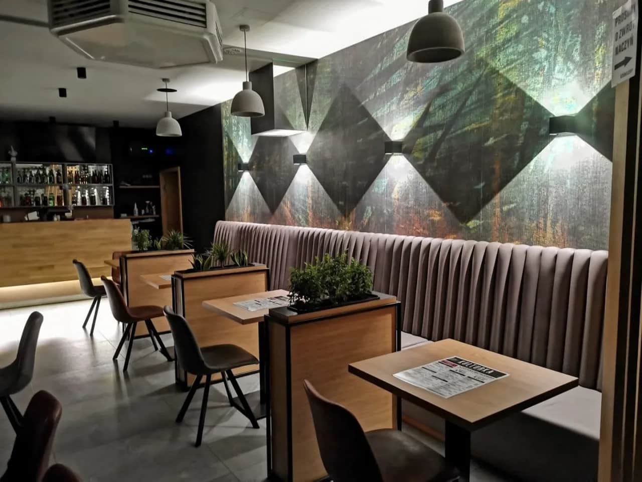 Gdzie zjeść w Busku-Zdroju? Odkryj najlepsze restauracje i smaki