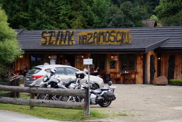 Cisna gdzie zjeść: odkryj najlepsze miejsca na pyszne jedzenie