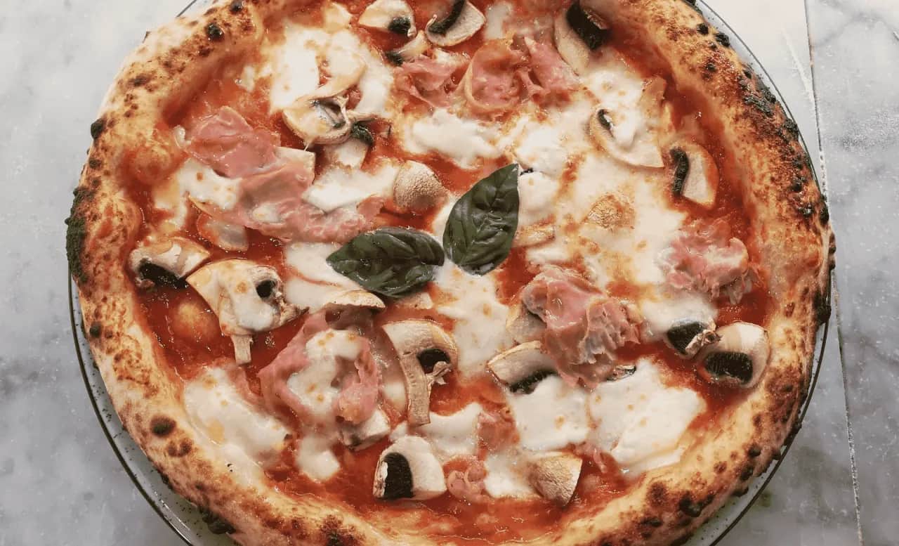 Gdzie dobrze zjeść w Szczecinie? Odkryj najlepsze restauracje!