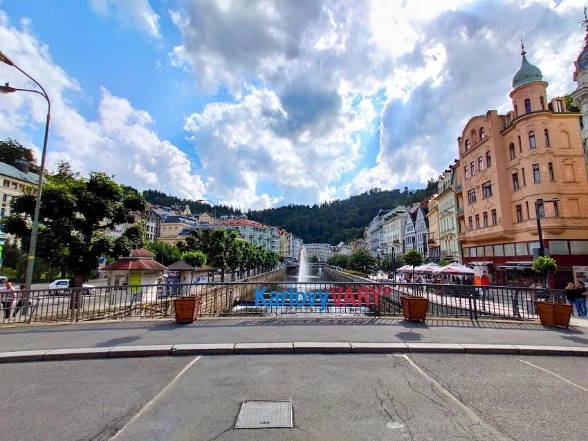 Gdzie zjeść w Karlowych Warach: najlepsze restauracje i smaki