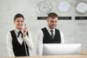 Ile godzin pracuje recepcjonistka w hotelu? Odkryj prawdę o pracy